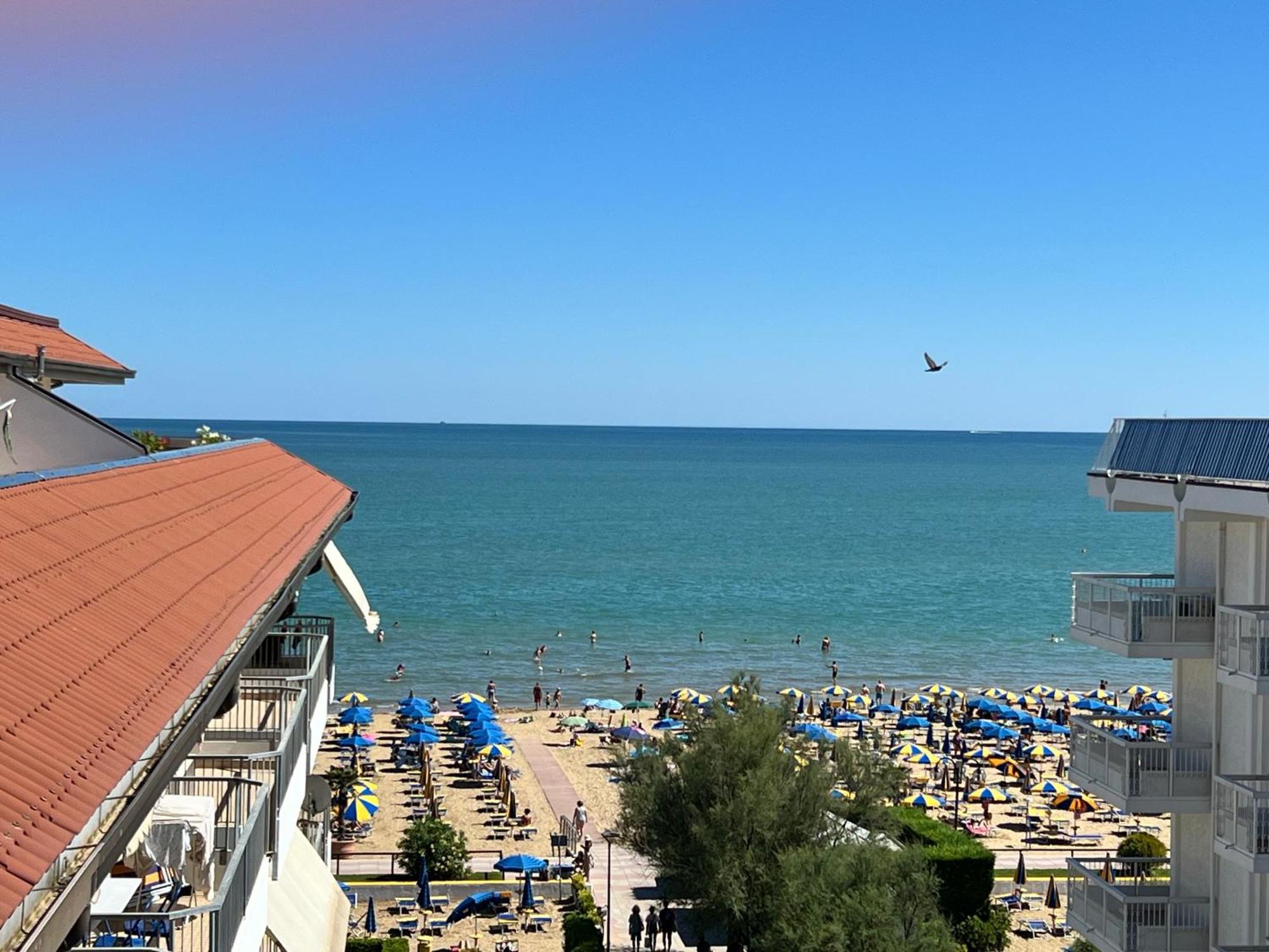 Blue Moon Penthouse Apartment Лидо ди Йезоло Екстериор снимка